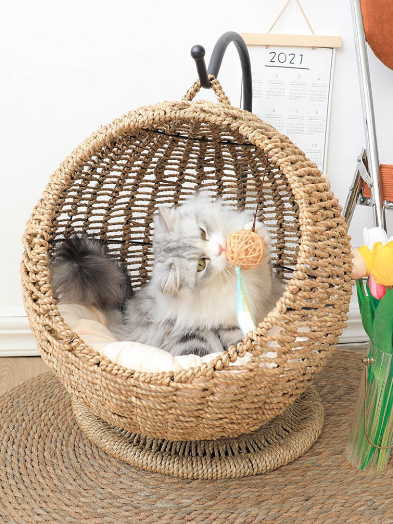 サークル型ラタン風キャットハウス