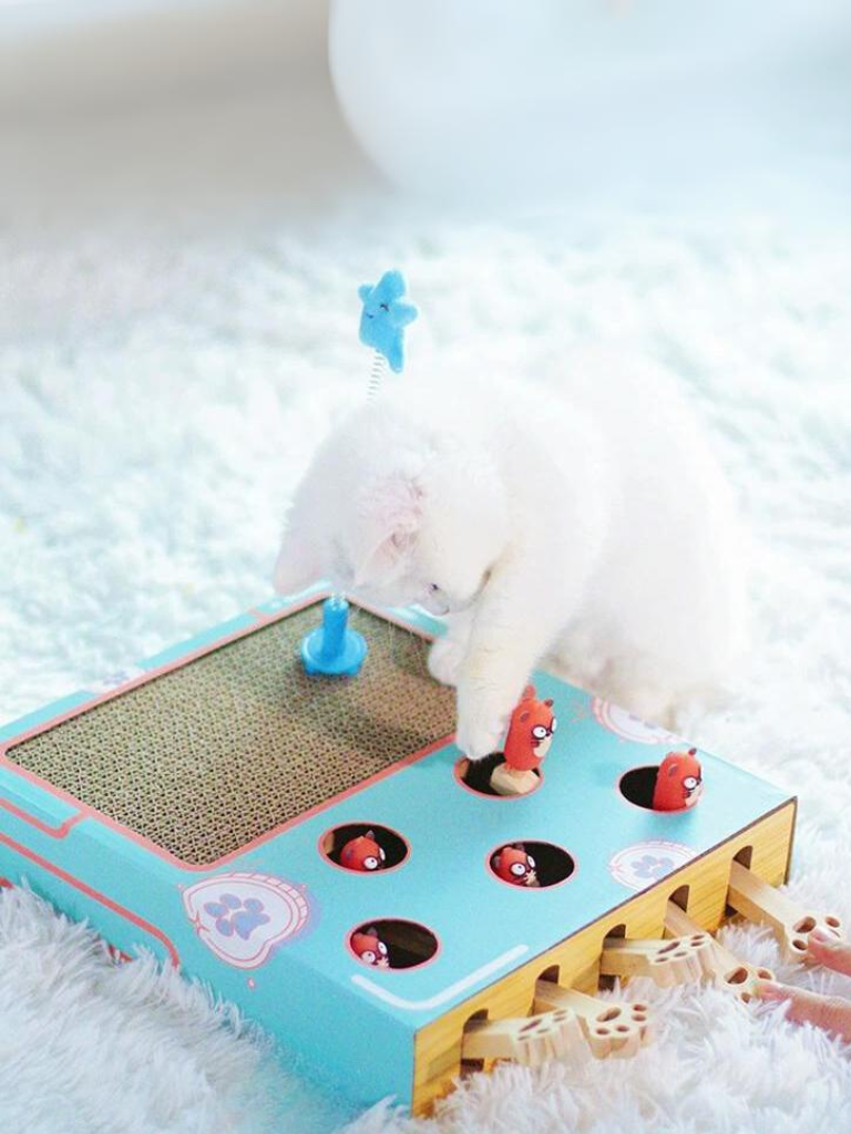 Pop-up hamster cat toy with claw 