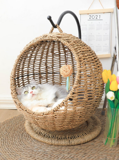 Circle type rattan style cat house