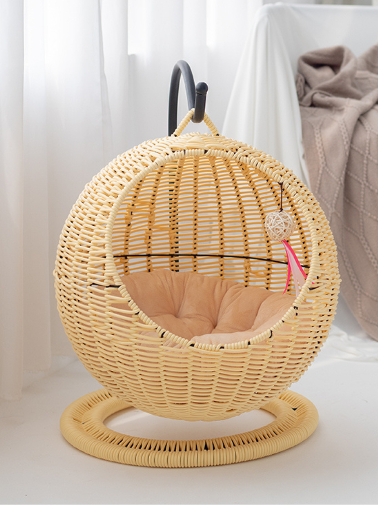 Circle type rattan style cat house