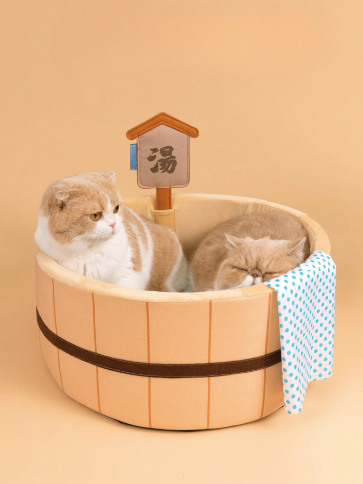 Good hot water bathtub type cat bed