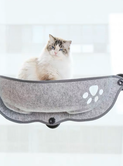 肉球型付き窓用猫ベッド