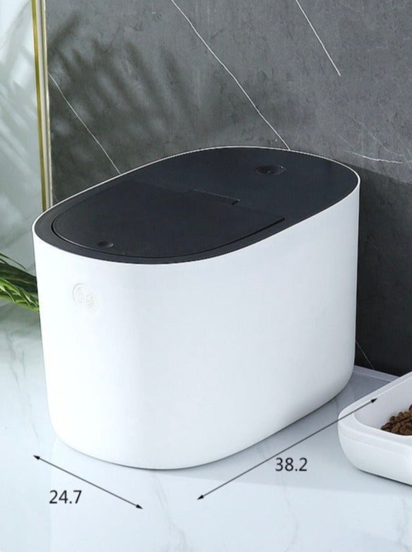 カリカリフードボックス