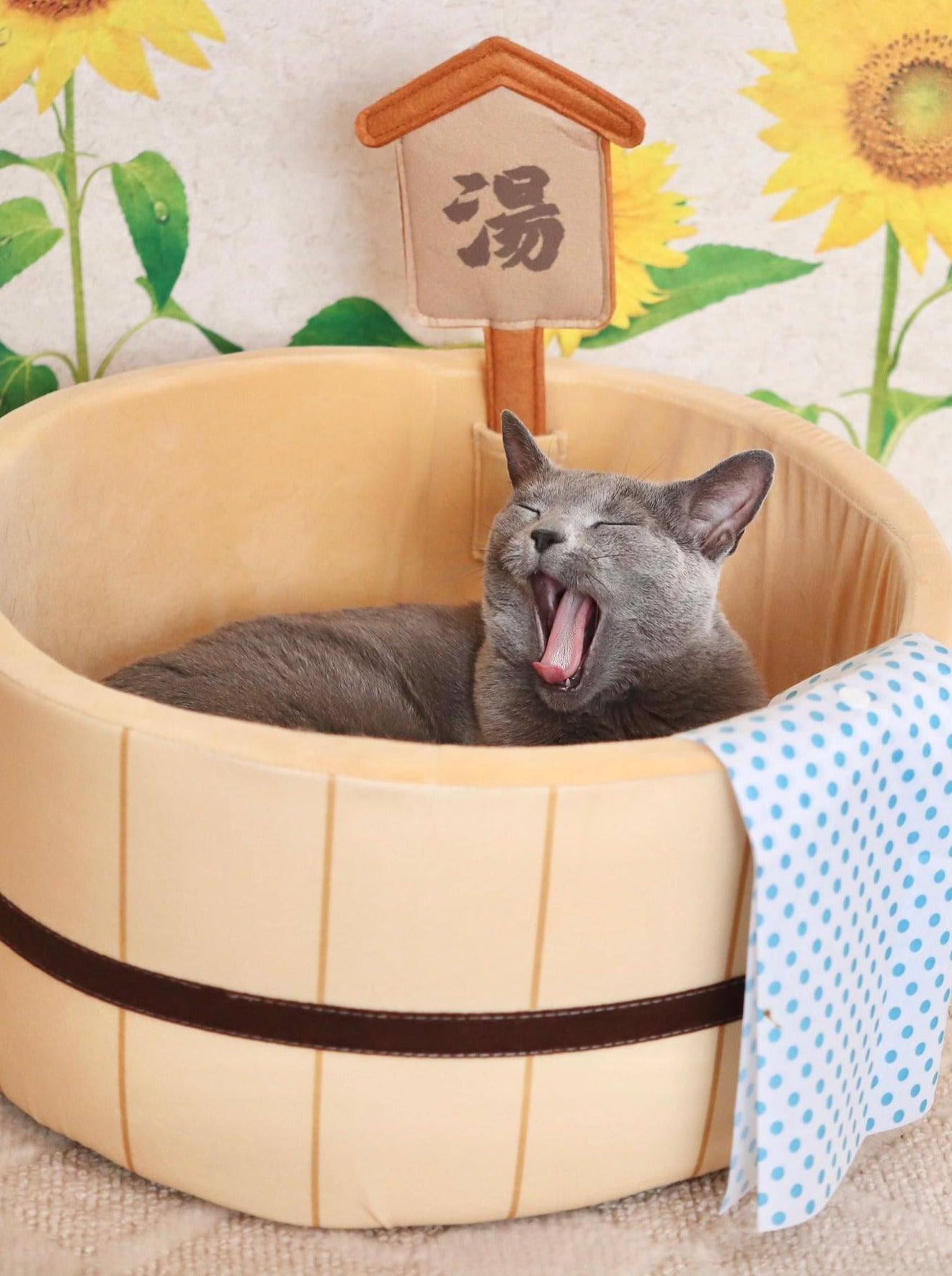 いい湯だな風呂桶型猫ベッド - MOFUCAT